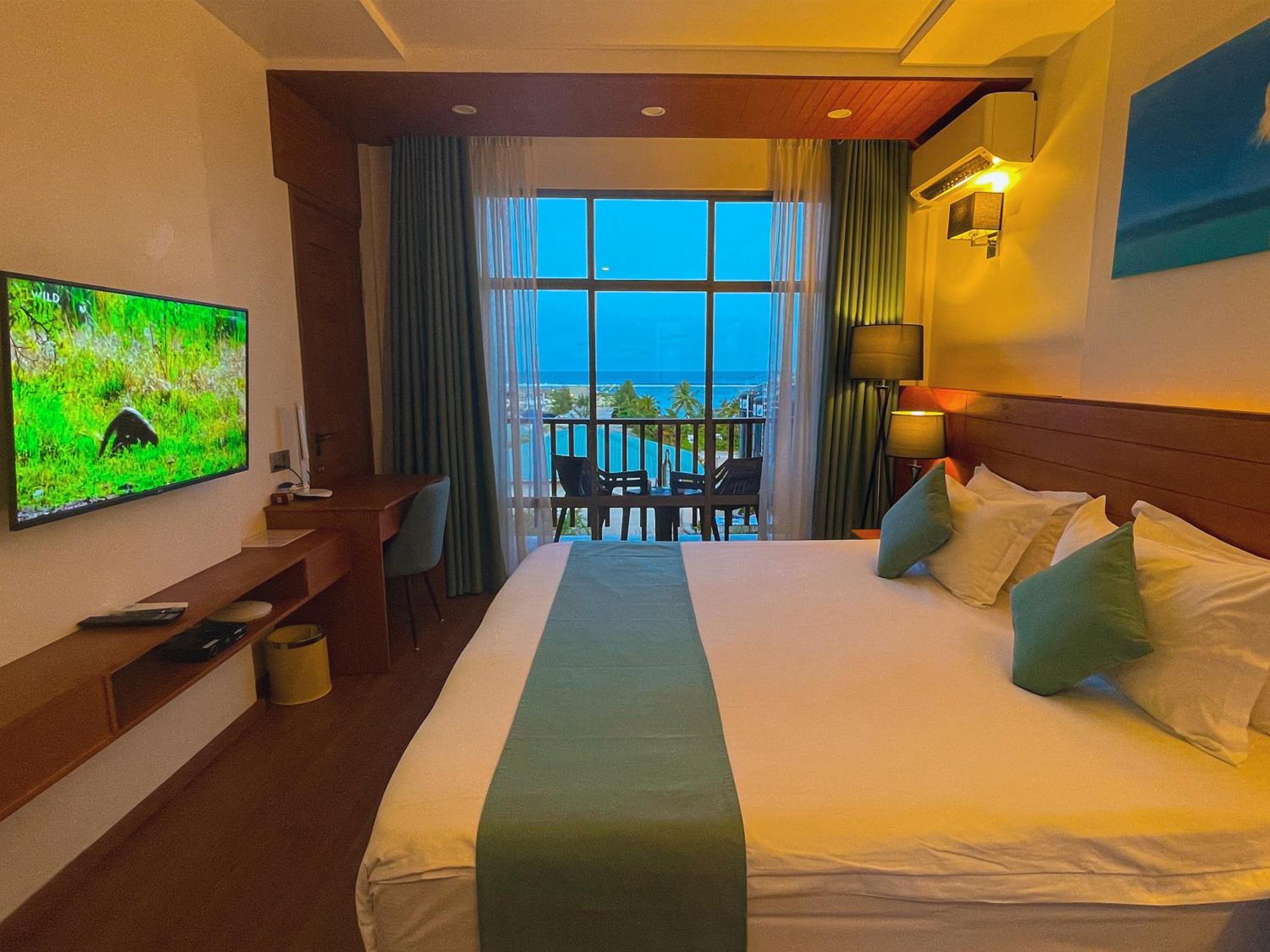 Araamu Hotels Maldives At Dhiffushi Dış mekan fotoğraf