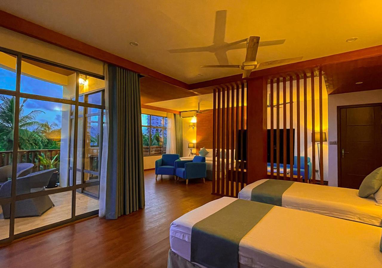 Araamu Hotels Maldives At Dhiffushi Oda fotoğraf